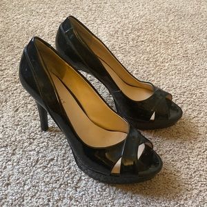 Patent black stilettos